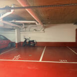 Parking SUV centre de Paris - parking près du Métro - place 20